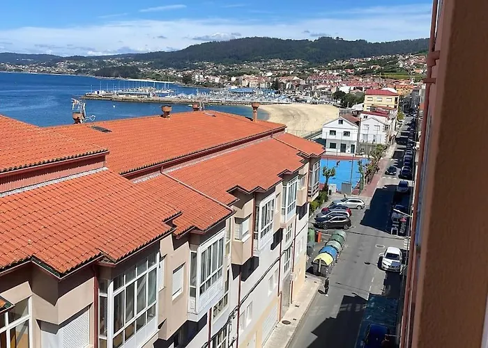 Junto A La Playa * Bueu